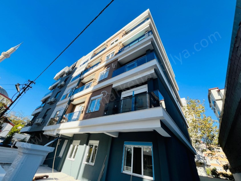 CUMHURİYETTE KATTA SIFIR, KULLANIŞLI 1+1 DAİRE 