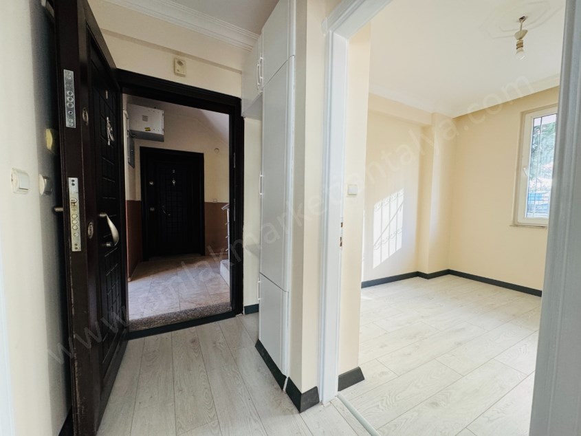 12.CADDE YAKINI ÖNÜ AÇIK FERAH 1+1