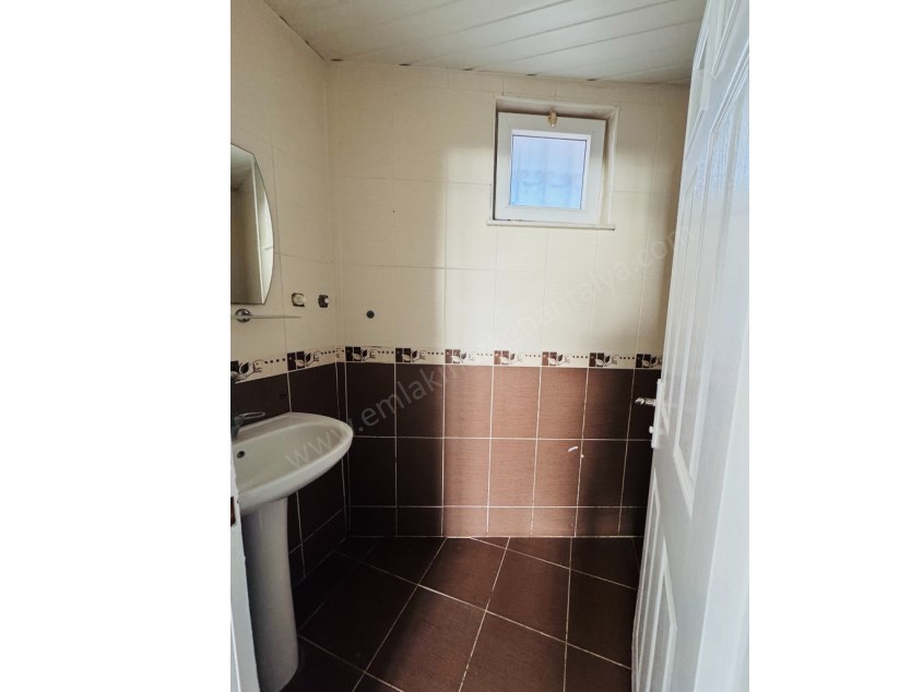 12.CADDE YAKINI ÖNÜ AÇIK FERAH 1+1