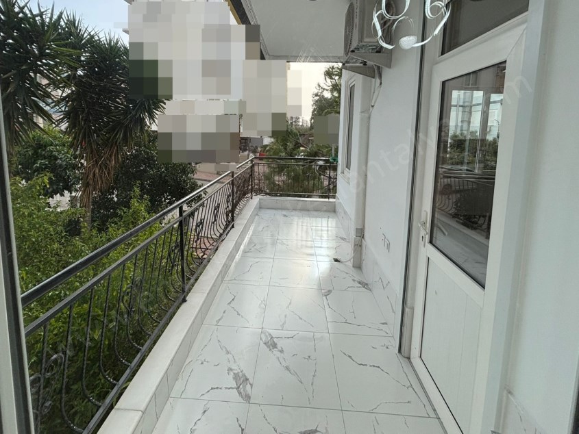 KONYAALTI SAHİLİNE YÜRÜYÜŞ MESAFESİNDE İÇİ YAPILI 2+1