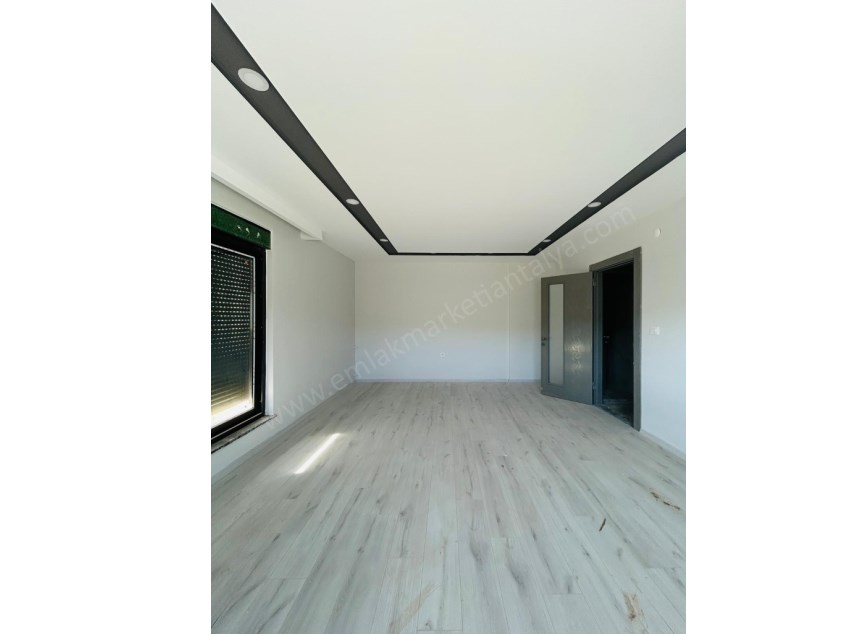 ŞEHİR HASTANESİNE 3 DAKİKA SİTE İÇİ BAHÇELİ LÜKS 4+1 DUBLEKS