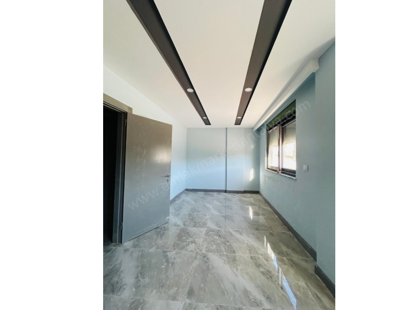 ŞEHİR HASTANESİNE 3 DAKİKA SİTE İÇİ BAHÇELİ LÜKS 4+1 DUBLEKS