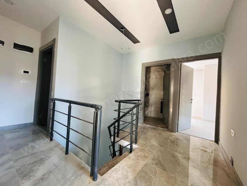 ŞEHİR HASTANESİNE 3 DAKİKA SİTE İÇİ BAHÇELİ LÜKS 4+1 DUBLEKS