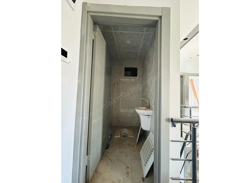 ŞEHİR HASTANESİNE 3 DAKİKA SİTE İÇİ BAHÇELİ LÜKS 4+1 DUBLEKS