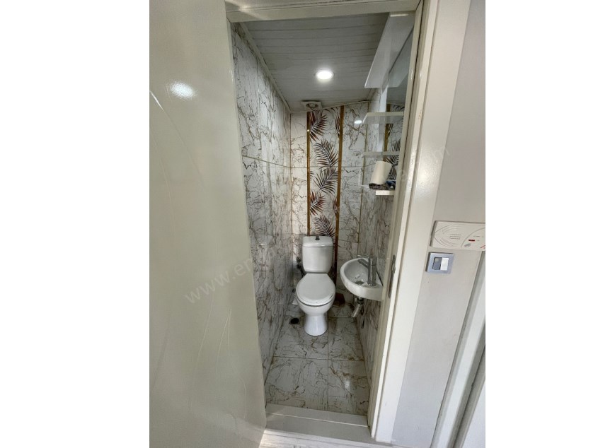  CADDE ÜZERİNDE FIRSAT 5+2 DAİRE 