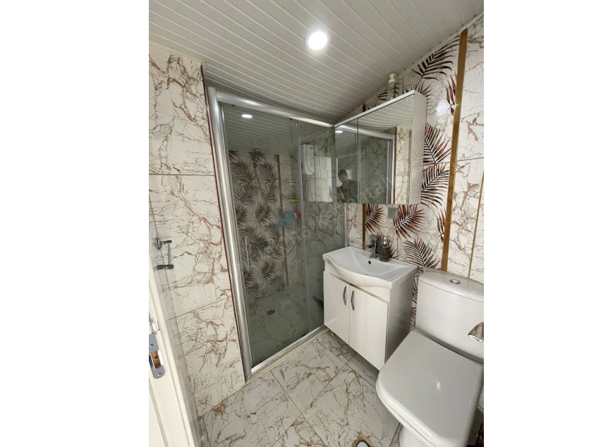  CADDE ÜZERİNDE FIRSAT 5+2 DAİRE 