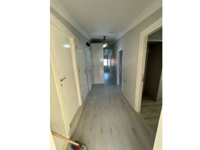  CADDE ÜZERİNDE FIRSAT 5+2 DAİRE 