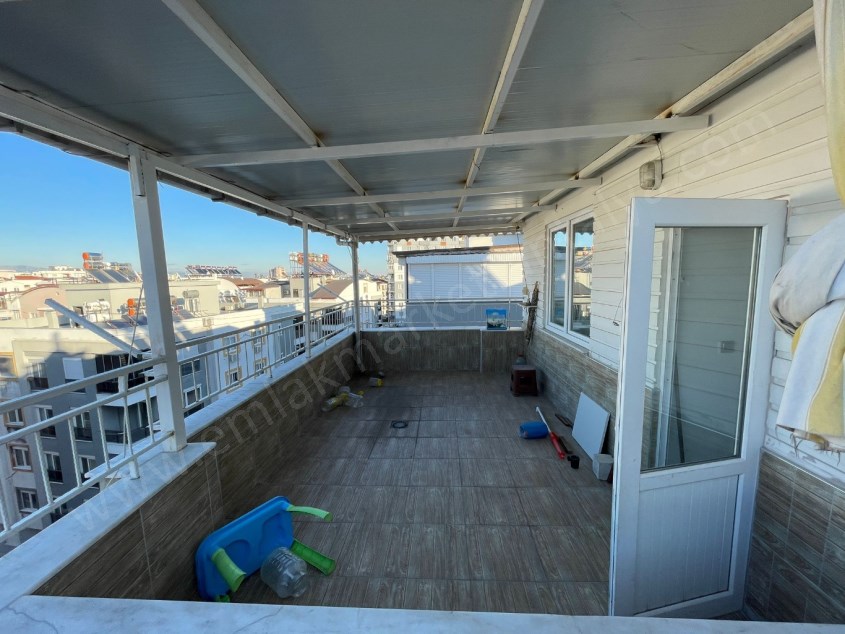  CADDE ÜZERİNDE FIRSAT 5+2 DAİRE 