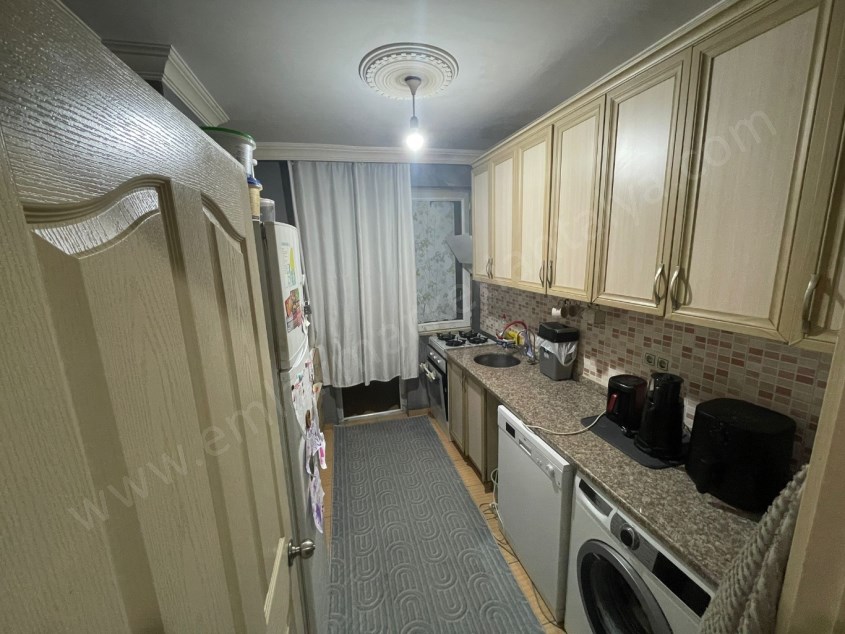  CADDE ÜZERİNDE FIRSAT 5+2 DAİRE 