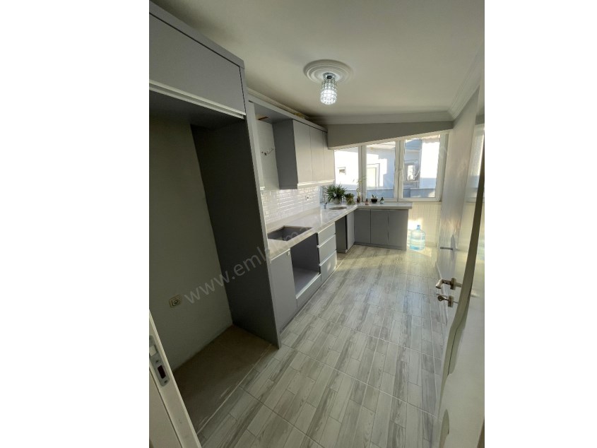  CADDE ÜZERİNDE FIRSAT 5+2 DAİRE 