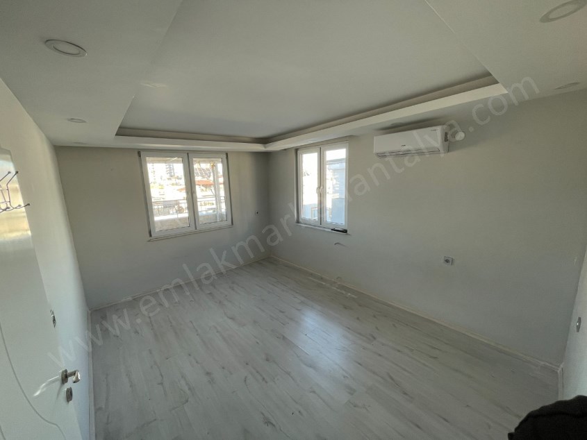  CADDE ÜZERİNDE FIRSAT 5+2 DAİRE 