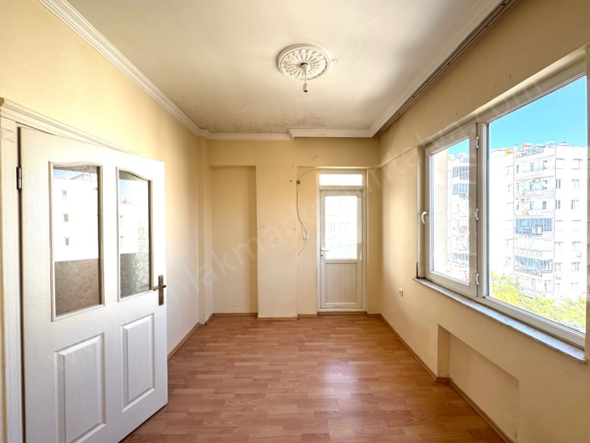 KIZILIRMAK CAD. YAKINI ÇİFT BANYOLU FIRSAT 3+1 DUBLEKS