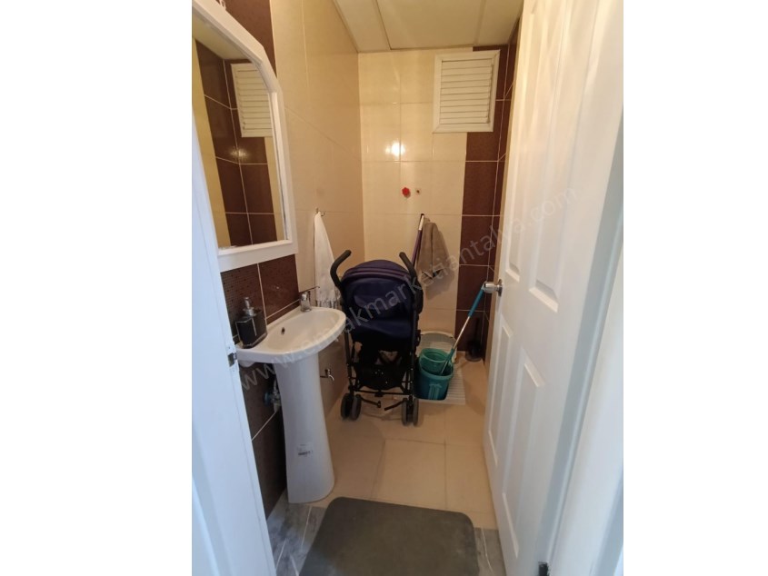 ŞEHRİN MERKEZİNDE İÇİ YAPILI GENİŞ DUBLEKS 