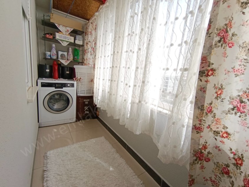 ŞEHRİN MERKEZİNDE İÇİ YAPILI GENİŞ DUBLEKS 