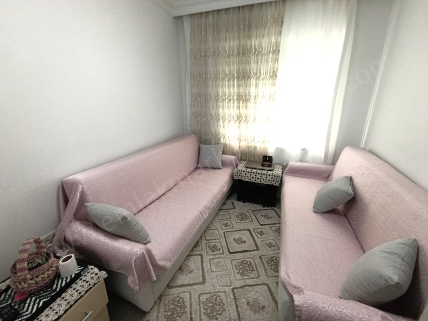 DUTLUBAHÇE MAHALLESİNDE GAZİ BULVARI YAKINI , MASRAFSIZ , TADİLATLI 2+1 SATILIK DAİRE