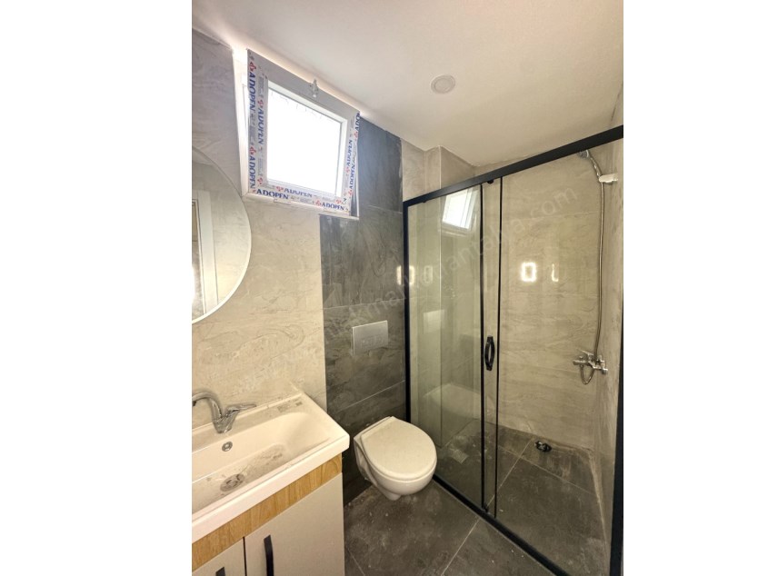 MEYDAN KAVŞAĞI YAKINI SIFIR FIRSAT 1+1 DAİRE