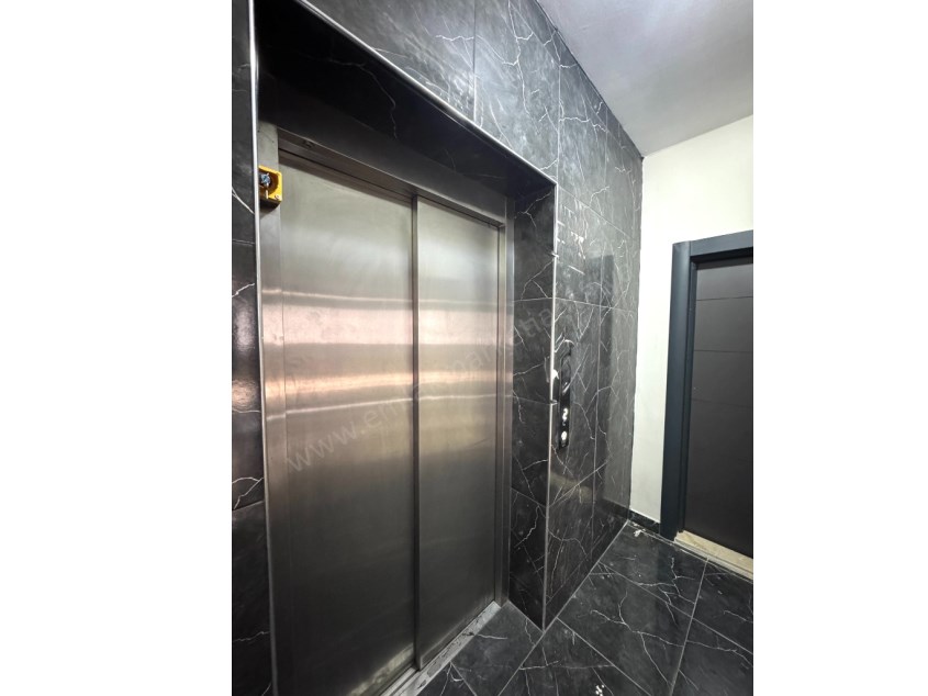 MEYDAN KAVŞAĞI YAKINI SIFIR FIRSAT 1+1 DAİRE