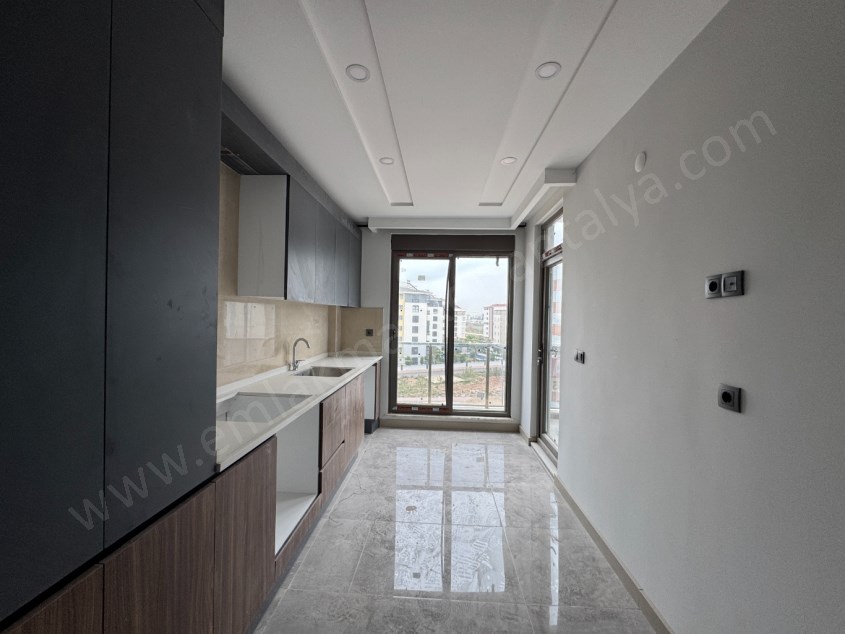 GÖKSUDA YERDEN ISITMALI SİTE İÇİ ARAKAT 3+1 DAİRELER