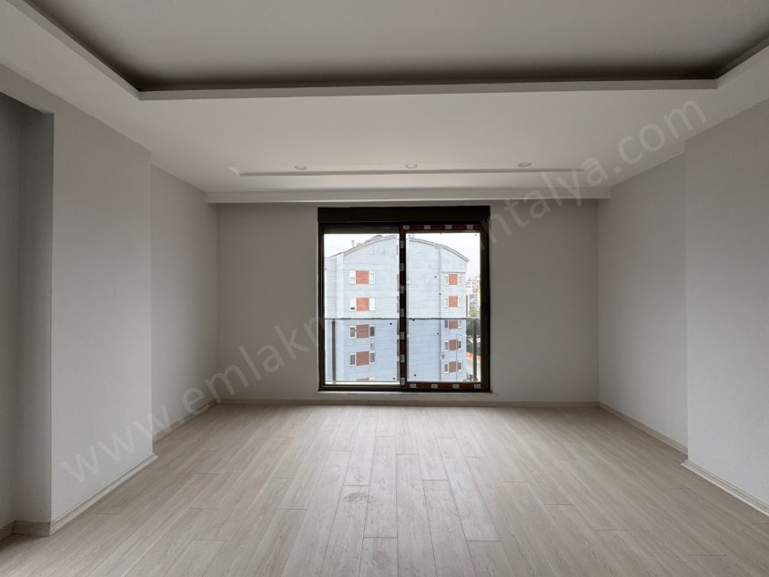 GÖKSUDA YERDEN ISITMALI SİTE İÇİ ARAKAT 3+1 DAİRELER