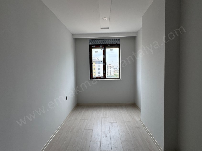 GÖKSUDA YERDEN ISITMALI SİTE İÇİ ARAKAT 3+1 DAİRELER