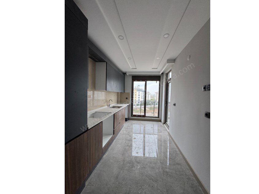 GÖKSUDA YERDEN ISITMALI SİTE İÇİ ARAKAT 3+1 DAİRELER