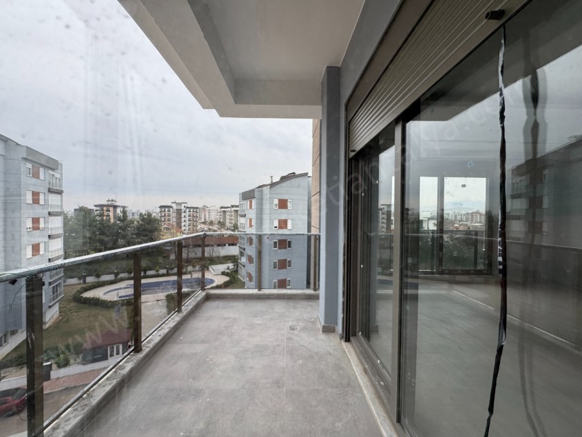 GÖKSUDA YERDEN ISITMALI SİTE İÇİ ARAKAT 3+1 DAİRELER