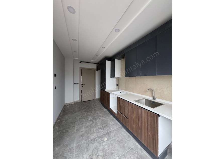 GÖKSUDA YERDEN ISITMALI SİTE İÇİ ARAKAT 3+1 DAİRELER