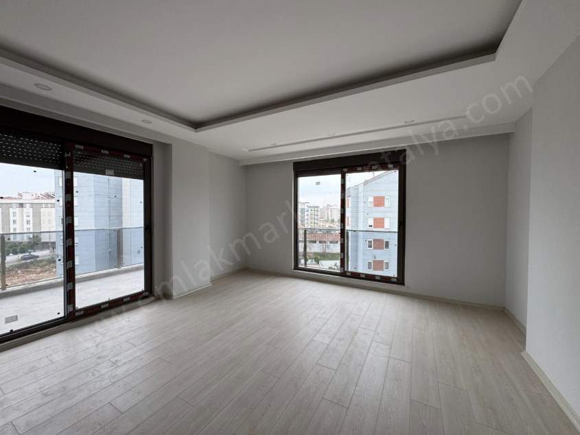 GÖKSUDA YERDEN ISITMALI SİTE İÇİ ARAKAT 3+1 DAİRELER