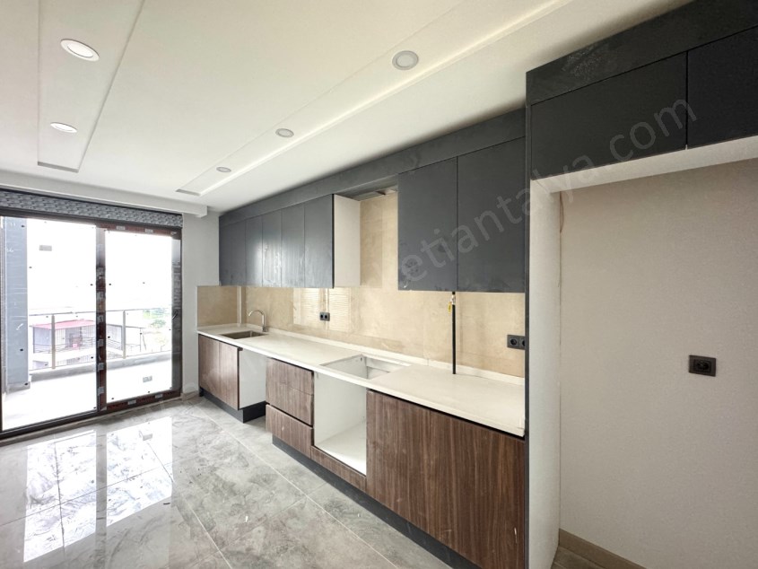 GÖKSUDA FULL KAPSAMLI SİTEDE ÇİFT BANYOLU SIFIR 2+1