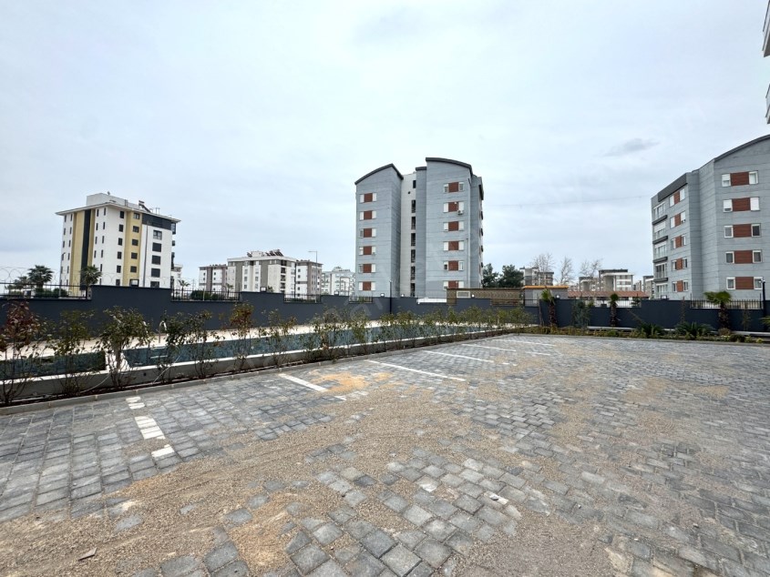 GÖKSUDA FULL KAPSAMLI SİTEDE ÇİFT BANYOLU SIFIR 2+1