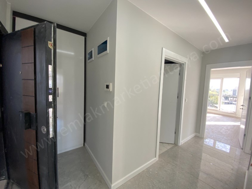 GÖKSU MAH. SİTE İÇERİSİNDE CEPHELERİ AÇIK 2+1 DAİRE