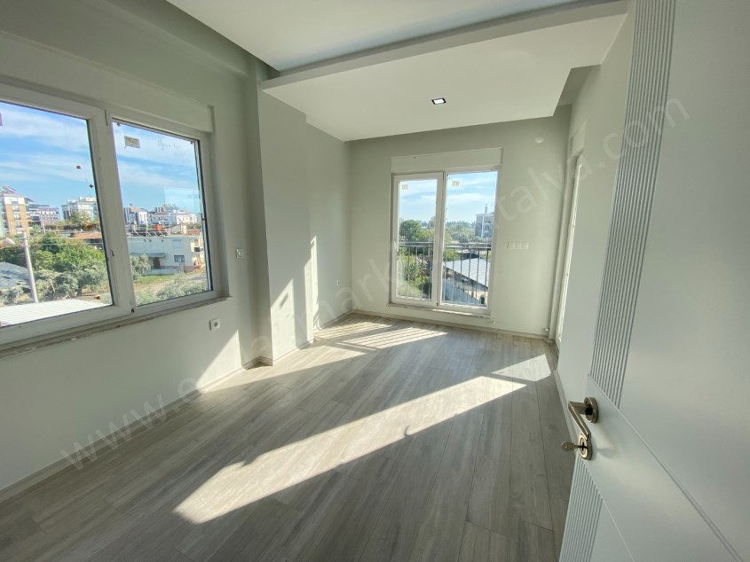 GÖKSU MAH. SİTE İÇERİSİNDE CEPHELERİ AÇIK 2+1 DAİRE