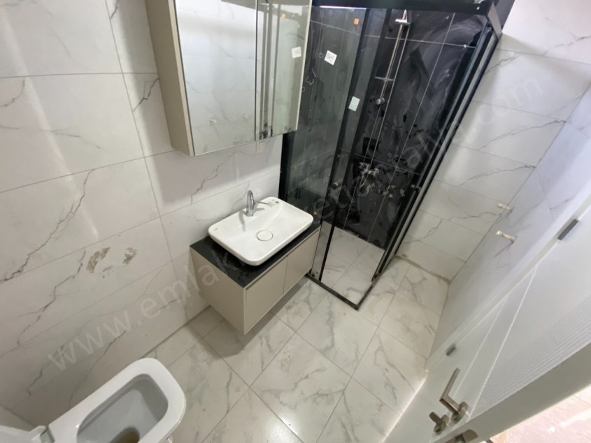 GÖKSU MAH. SİTE İÇERİSİNDE CEPHELERİ AÇIK 2+1 DAİRE