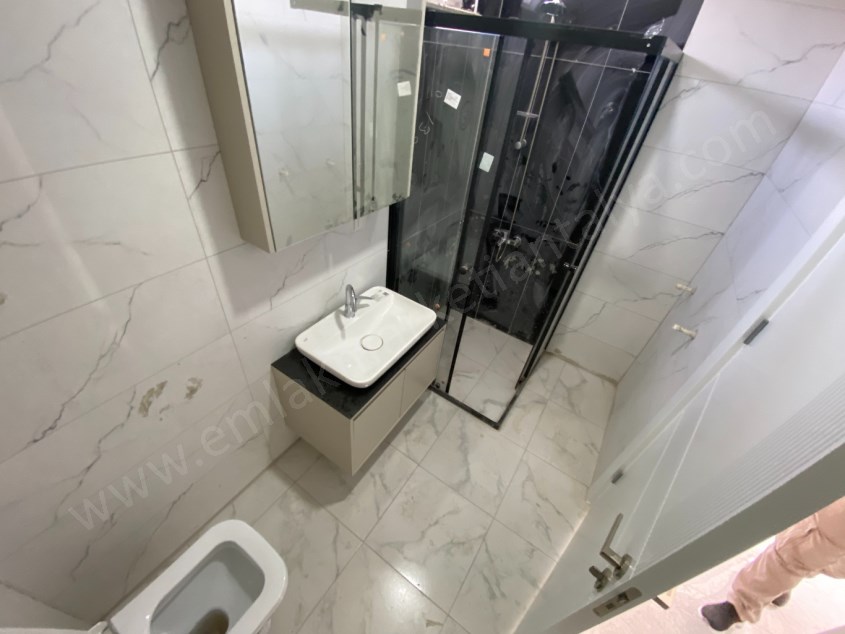 GÖKSU MAH. SİTE İÇERİSİNDE CEPHELERİ AÇIK 2+1 DAİRE