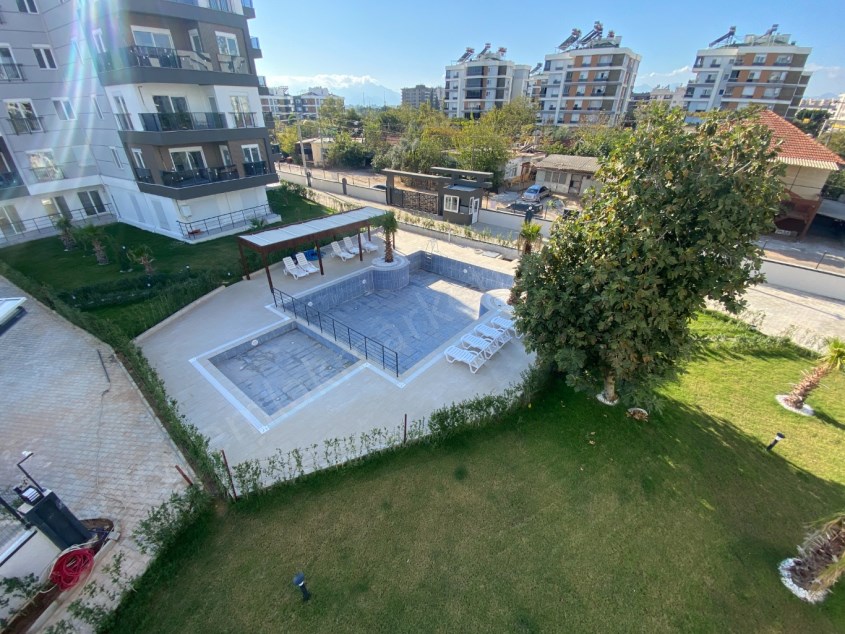 GÖKSU MAH. SİTE İÇERİSİNDE CEPHELERİ AÇIK 2+1 DAİRE