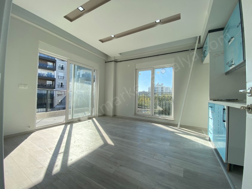 GÖKSU MAH. SİTE İÇERİSİNDE CEPHELERİ AÇIK 2+1 DAİRE