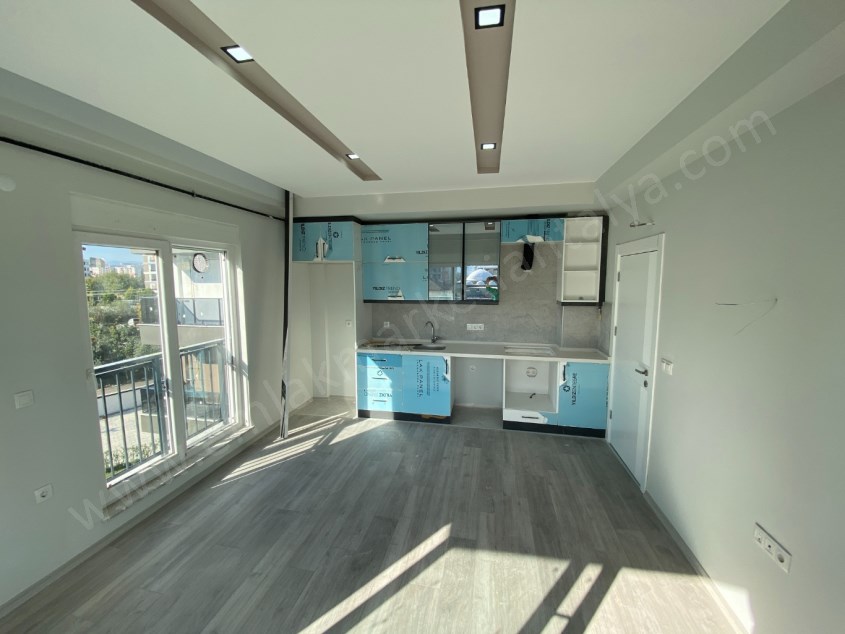 GÖKSU MAH. SİTE İÇERİSİNDE CEPHELERİ AÇIK 2+1 DAİRE