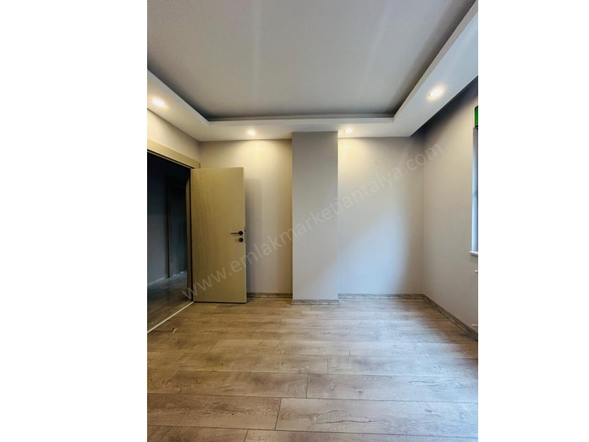 KENT MEYDANI YAKINI KATTA SIFIR ULTRA LÜKS 2+1 LER