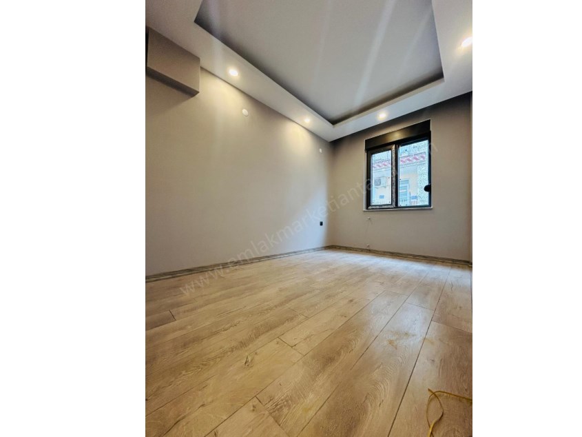 KENT MEYDANI YAKINI KATTA SIFIR ULTRA LÜKS 2+1 LER