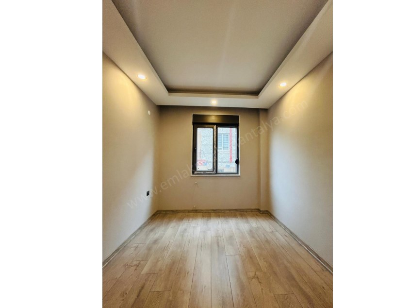  KENT MEYDANI YAKINI KATTA SIFIR ULTRA LÜKS 2+1 LER