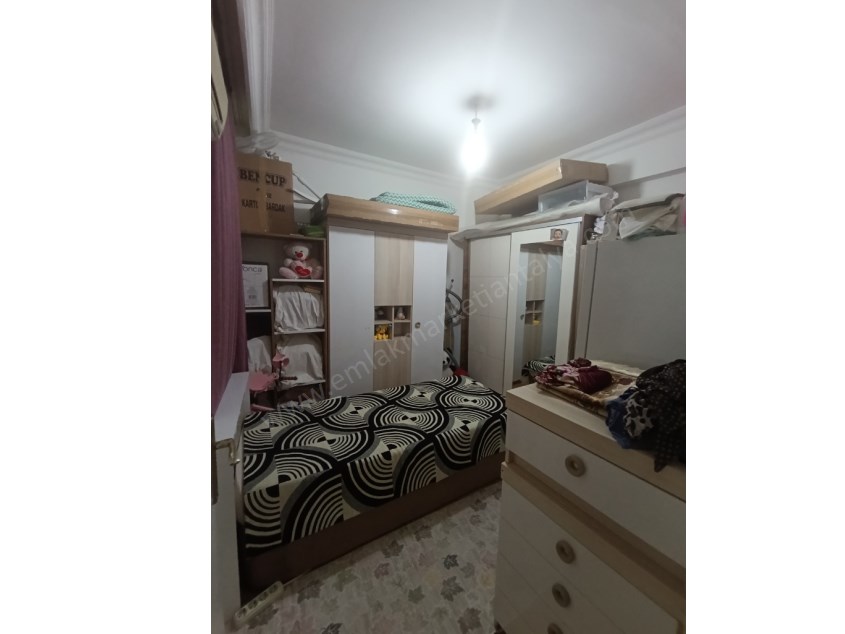 DOĞU GARAJINDA ŞEHRİN KALBİNDE TADİLATLI GENİŞ 3+1 SATILIK DAİRE