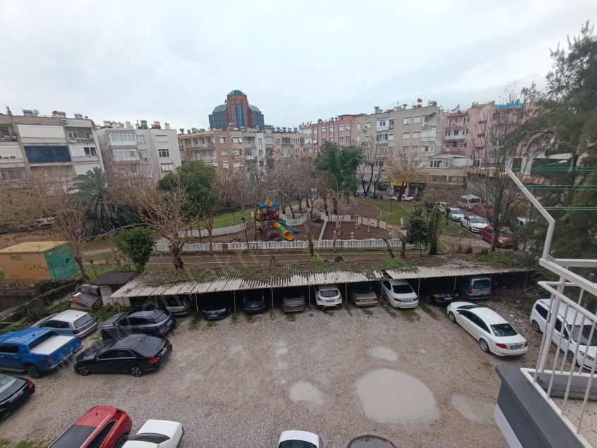 MERKEZDE İÇİ YAPILI GENİŞ 2+1 BAHÇE KATI