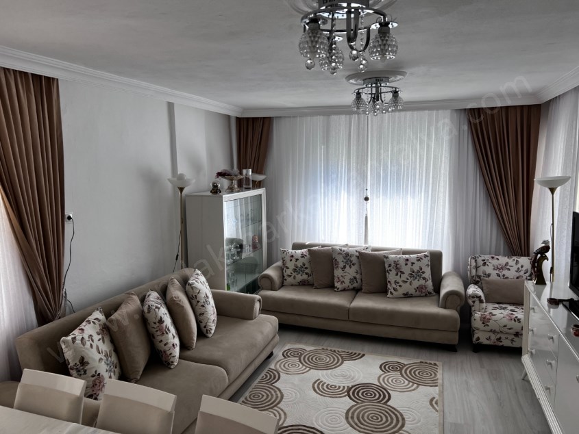 MELTEMDE SİTE İÇERİSİNDE FULL EŞYALI 2+1 GENİŞ KİRALIK DAİRE