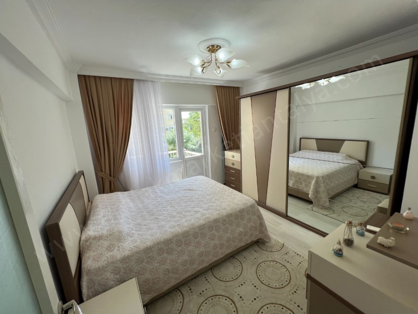 MELTEMDE SİTE İÇERİSİNDE FULL EŞYALI 2+1 GENİŞ KİRALIK DAİRE