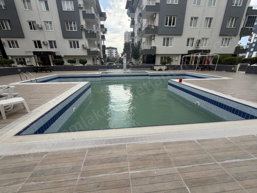 12.CADDE YAKINI SİTE İÇİ ARAKAT GENİŞ 3+1