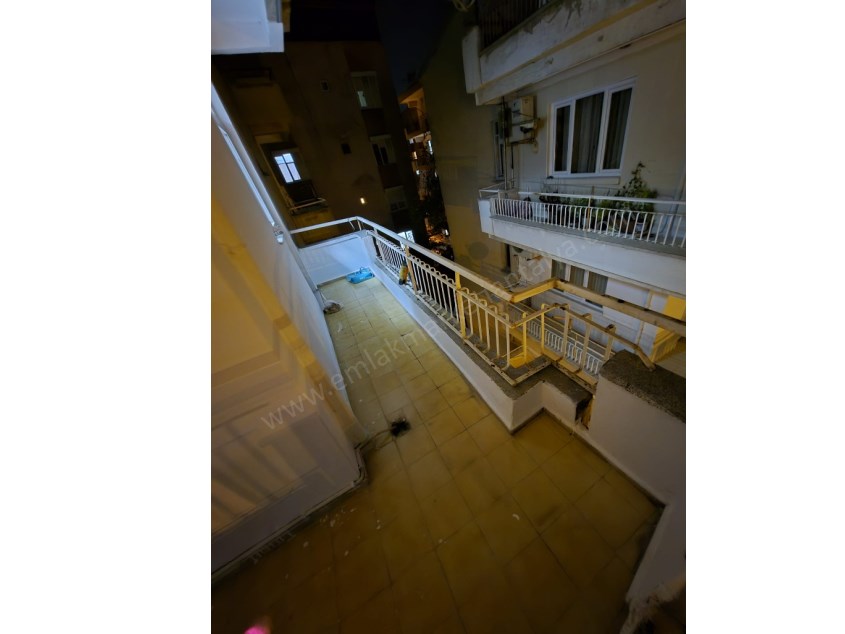 GÜVENLİK MAHALLESİNDE CADDE ÜZERİ , ŞIK TASARIMLI 2+1 DAİRE 