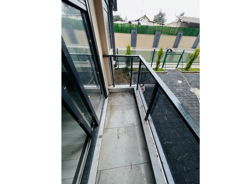 SİTE İÇİNDE YÜZME HAVUZLU LÜKS KULLANIŞLI 1+1 DAİRELER 