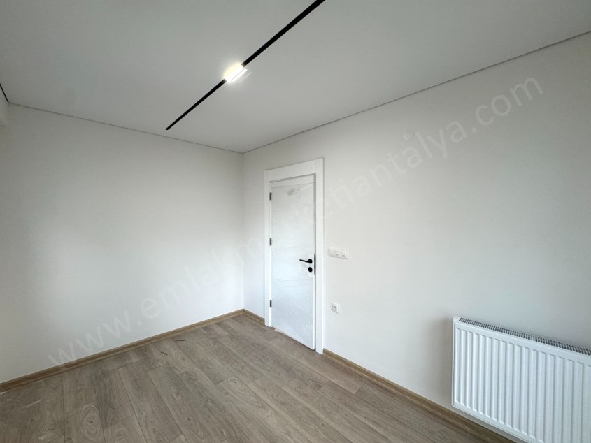 KIZILTOPRAKTA KOMBİLİ FIRSAT 1+1 SATILIK DAİRE