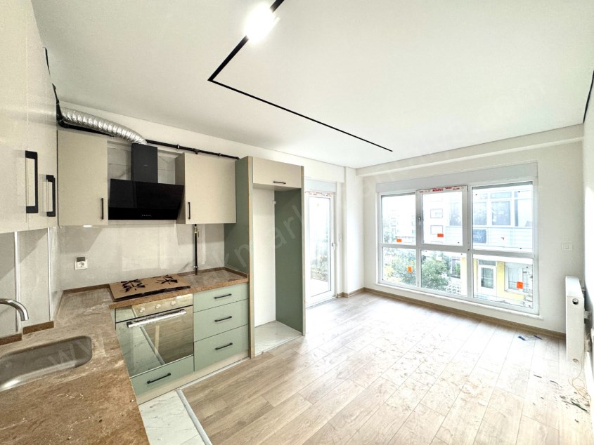 KIZILTOPRAKTA KOMBİLİ FIRSAT 1+1 SATILIK DAİRE