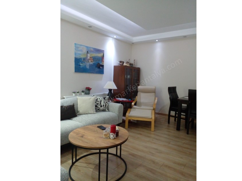  UNCALIDA YÜZME HAVUZLU , D.GAZLI , EBEVEYN BANYOLU KATTA 2+1